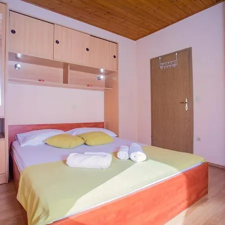 Apartament Natura Gata